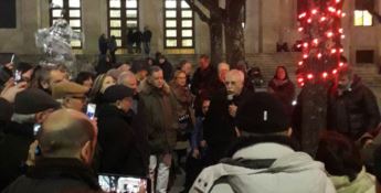 Cosenza, i comitati No Metro e Prendocasa in piazza: «Unica battaglia»